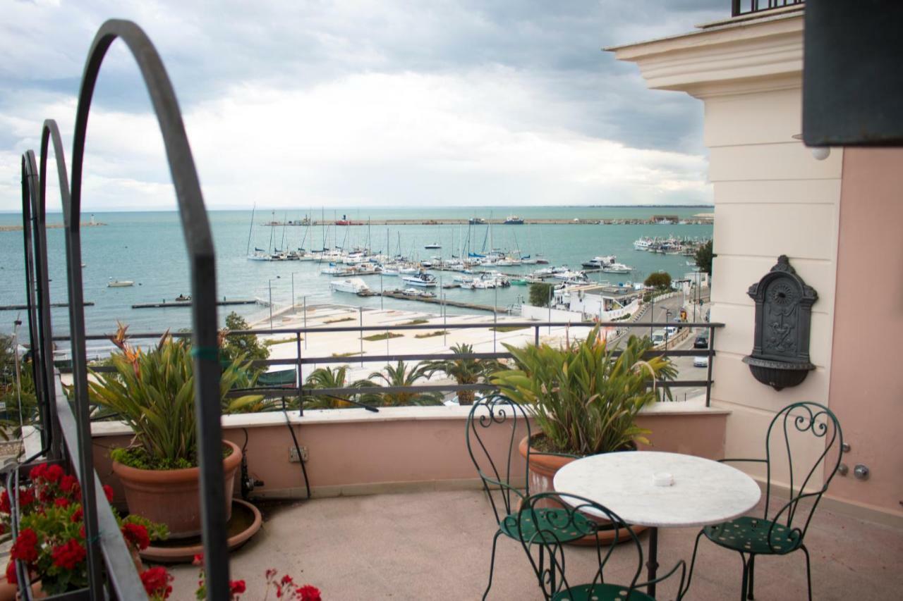La Dolce Vista - B&B Di Charme Manfredonia Eksteriør billede