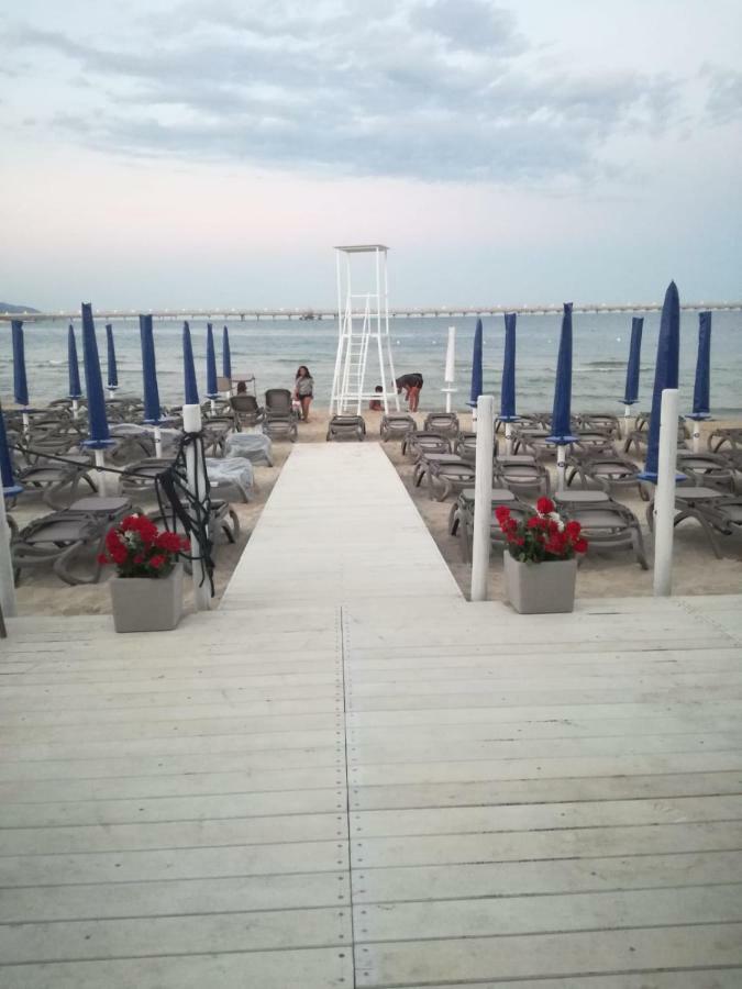 La Dolce Vista - B&B Di Charme Manfredonia Eksteriør billede